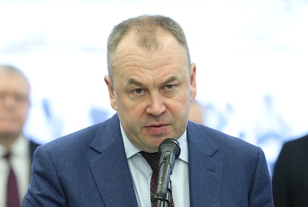 Заместитель Председателя Комитета по экономической политике Станислав Наумов