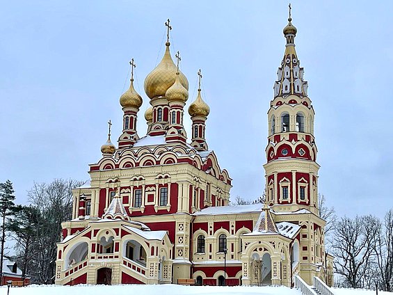 Храм Тихвинской иконы Божией Матери в Высоком