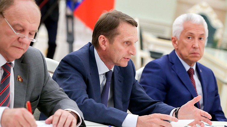 Встреча Президента Российской Федерации с руководителями фракций Государственной Думы.