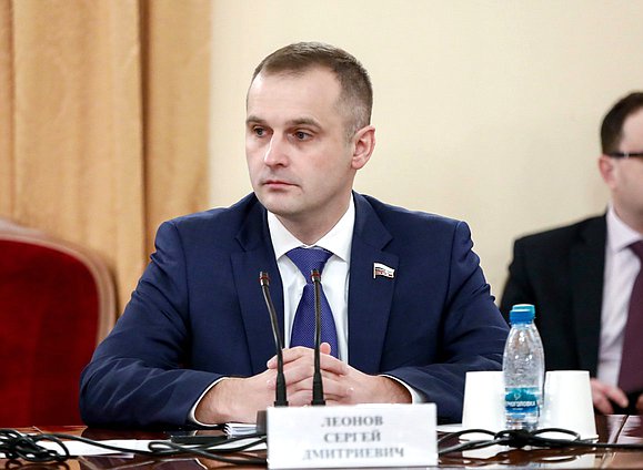 Председатель Комитета по охране здоровья Сергей Леонов