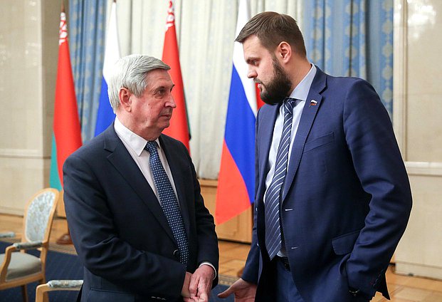 First Deputy Chairman of the State Duma Ivan Melnikov and Member of the Committee on Issues of the CIS and Contacts with Fellow Countryman Artem Turov