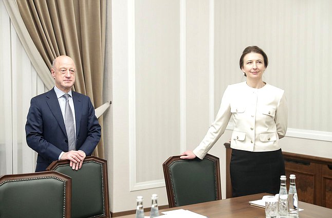 Deputy Chairman of the State Duma Alexander Babakov and First Deputy Chairwoman of the Committee on Budget and Taxes Olga Anufrieva