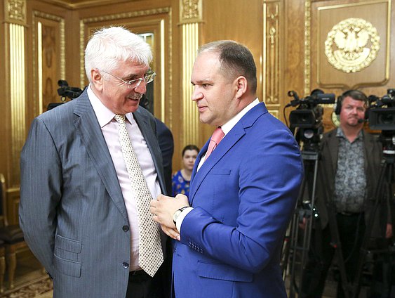 Deputy Chairman of the Committee on International Affairs Aleksei Chepa and Deputy Chairman of the Parliament of Moldova Ion Cheban