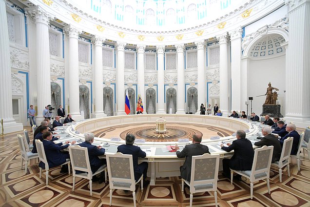 Встреча Президента РФ с руководством ГД и лидерами фракций