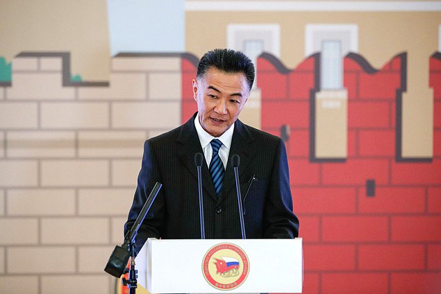 Полномочный министр, Временный поверенный в делах КНР в России Сунь Вэйдун