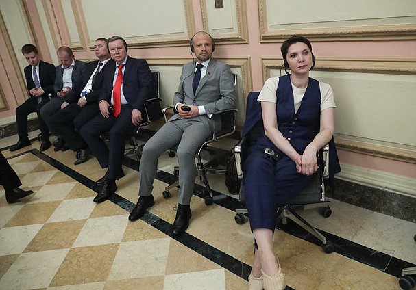 Deputy Chairwoman of the Committee on Ecology, Natural Resources and Environment Protection Zhanna Ryabtseva, First Deputy Chairman of the Committee on Construction and Housing Roman Lyabikhov and First Deputy Chairman of the Committee on Agrarian Issues Oleg Nilov