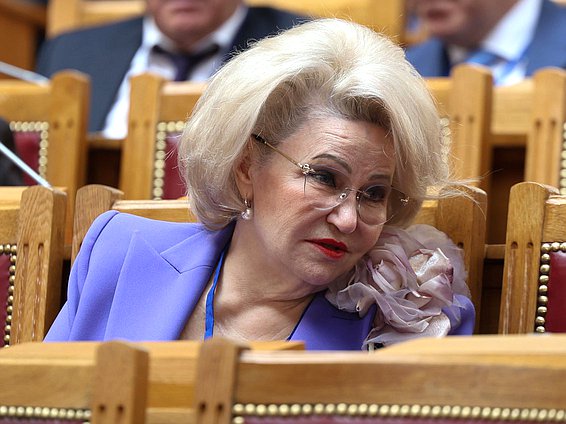 Председатель Комитета по защите семьи, вопросам отцовства, материнства и детства Нина Останина