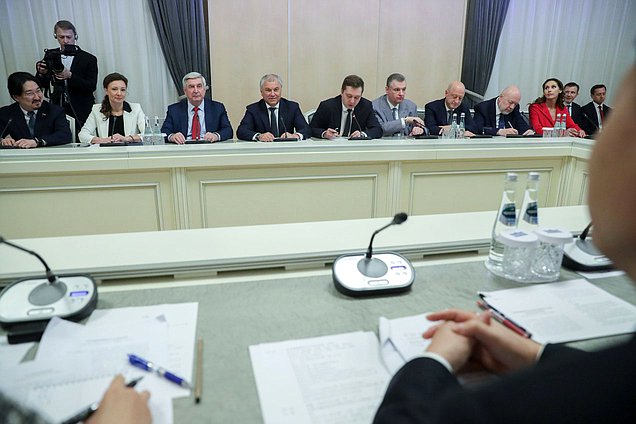 Meeting of Chairman of the State Duma Vyacheslav Volodin and Vice Chairman of the Standing Committee of the National People's Congress Peng Qinghua