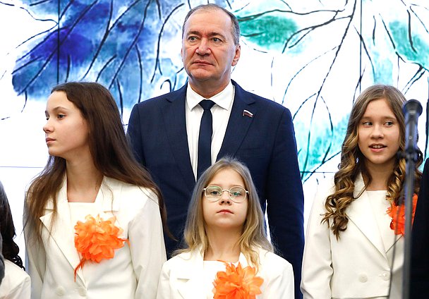 Член Комитета по международным делам Дмитрий Белик