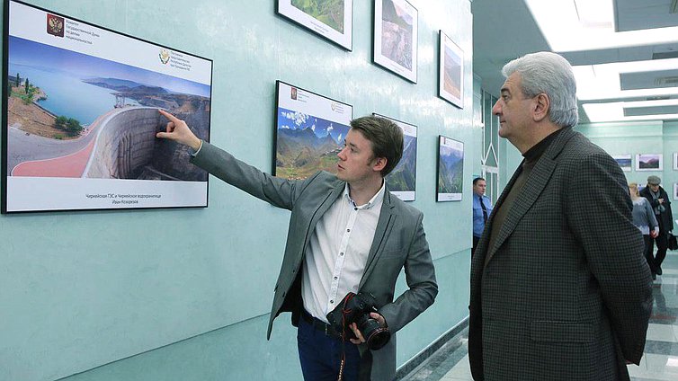 Открытие фотовыставки «Неизвестный и прекрасный Дагестан». 