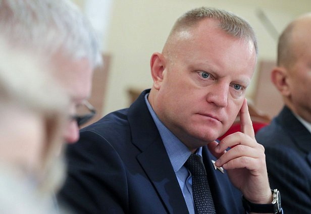First Deputy Chairman of the Committee on Ownership, Land and Property Relations Ivan Sukharev