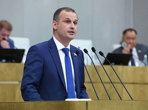 Председатель Комитета по охране здоровья Сергей Леонов