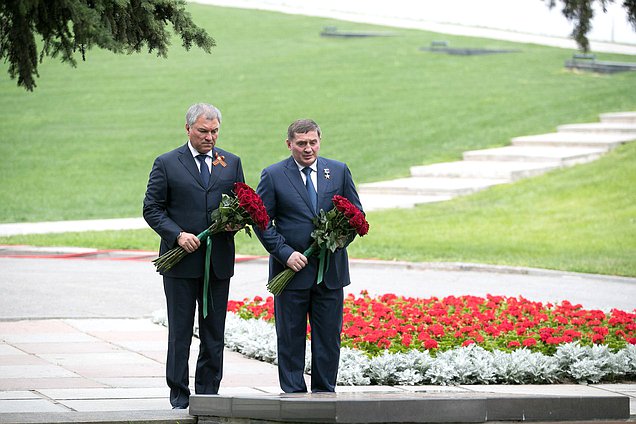 Председатель Государственной Думы Вячеслав Володин и губернатор Волгоградской области Андрей Бочаров