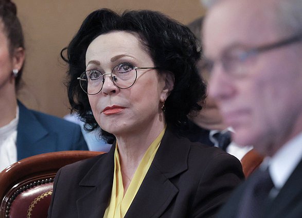Заместитель Председателя Счетной палаты РФ Галина Изотова