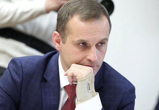 Заместитель Председателя Комитета по охране здоровья Сергей Леонов