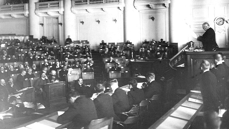 Delegates of the Second State Duma at a session in the Tauride Palace. 1907. The photo is in the archives in Saint-Petersburg