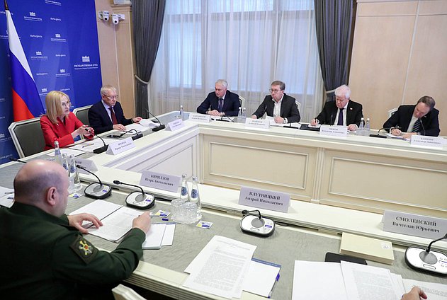 Рабочее совещание в рамках деятельности парламентской комиссии по расследованию обстоятельств, связанных с созданием американскими специалистами биолабораторий на территории Украины