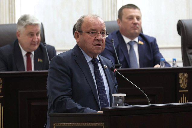 Член Комитета по бюджету и налогам Виктор Селиверстов
