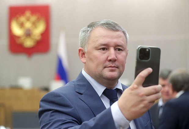 Член Комитета по молодежной политике Вячеслав Дамдинцурунов