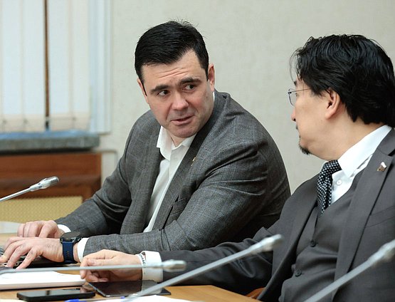 Первый заместитель Председателя Комитета по охране здоровья Сергей Курбатов