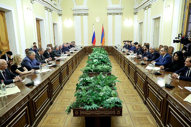 Meeting of Chairman of the State Duma Viacheslav Volodin with President of the National Assembly of the Republic of Armenia Ararat Mirzoyan