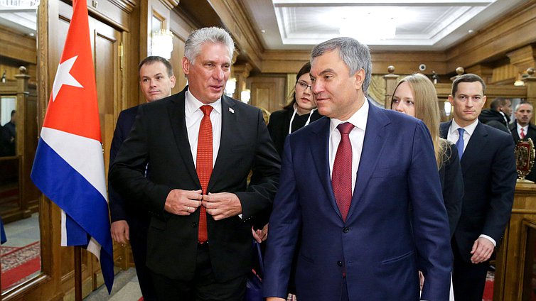 Chairman of the State Duma Viacheslav Volodin and Chairman of the State Council and the Council of Ministers of the Republic of Cuba Miguel Mario Díaz-Canel Bermúdez