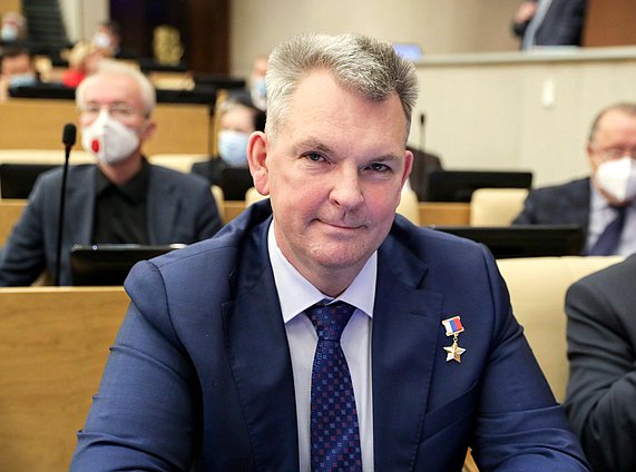 Член фракции «Справедливая Россия» Александр Самокутяев