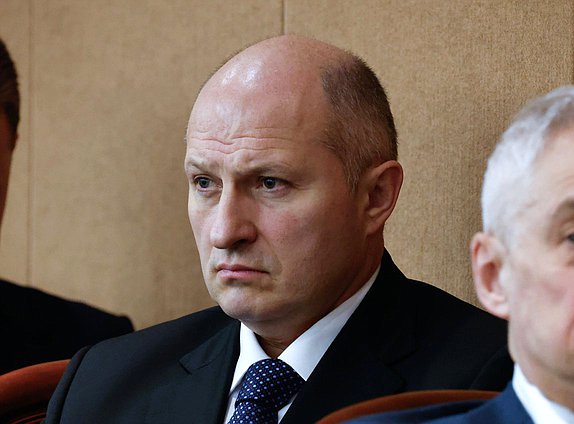 Министр РФ по делам гражданской обороны, чрезвычайным ситуациям и ликвидации последствий стихийных бедствий Александр Куренков