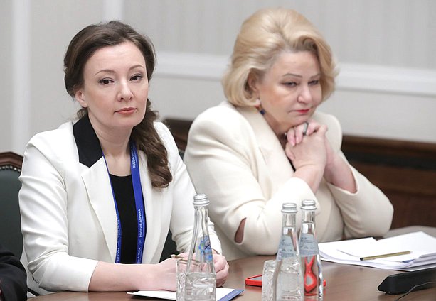 Deputy Chairwoman of the State Duma Anna Kuznetsova and Chairwoman of the Committee on Issues of Family, Women and Children Nina Ostanina