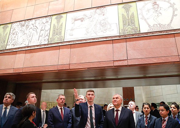 Chairman of the State Duma Vyacheslav Volodin visiting the Parliament Museum of India