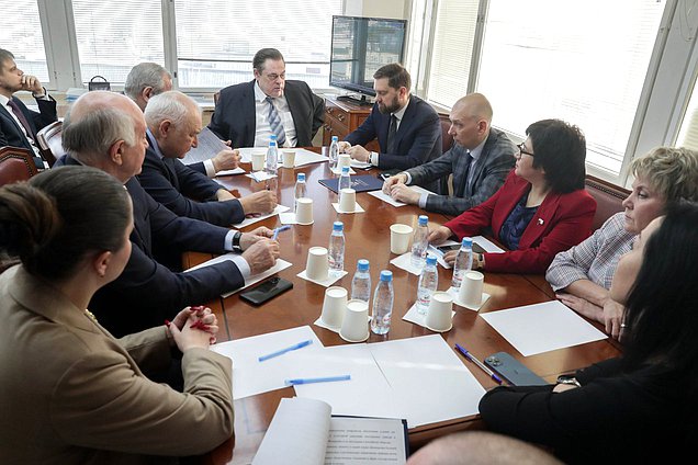 Заседание Комитета по делам национальностей с участием руководителя ФАДН Игоря Баринова