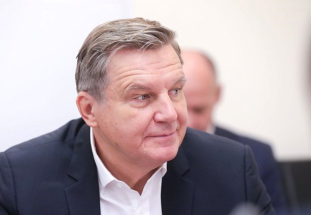 Первый заместитель Председателя Комитета по энергетике Игорь Ананских