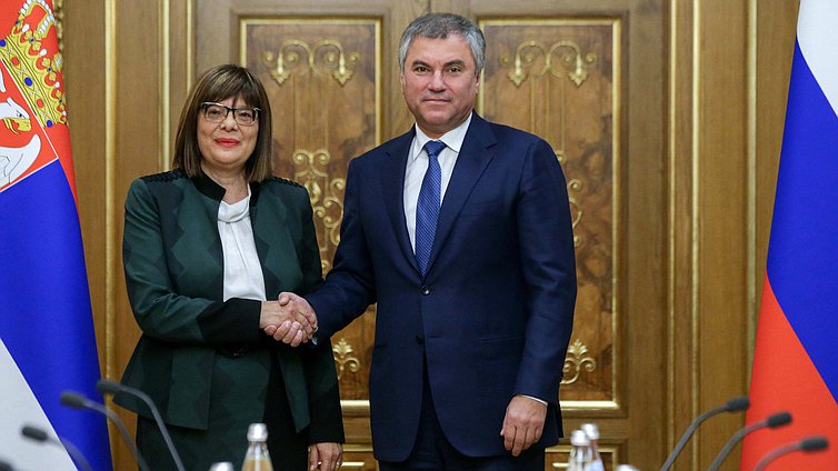 Chairman of the State Duma Viacheslav Volodin and Chairwoman of the Narodna skupština of the Republic of Serbia Maja Gojković