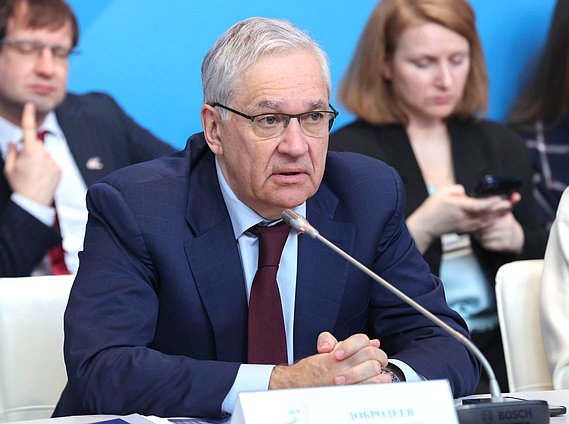 Генеральный директор ФГУП «Всероссийская государственная телерадиокомпания» (ВГТРК) Олег Добродеев