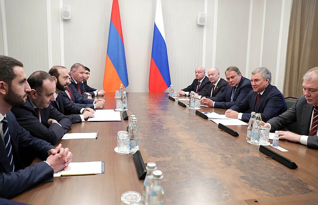 Meeting of Chairman of the State Duma Viacheslav Volodin and President of the National Assembly of Armenia Ararat Mirzoyan