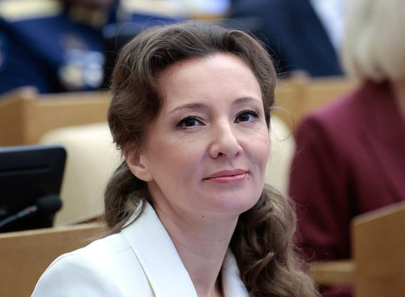 Член фракции "Единая Россия" Анна Кузнецова