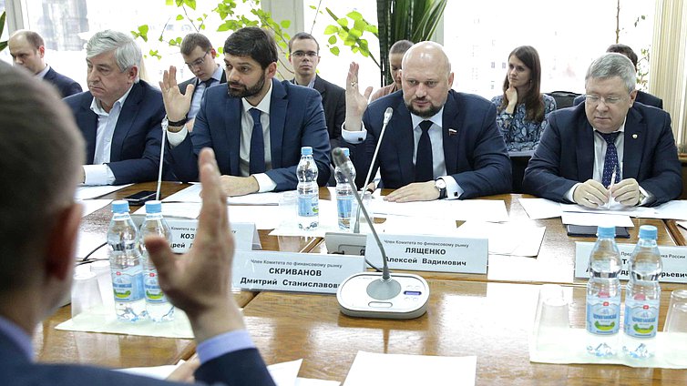Заседание Комитета Государственной Думы по финансовому рынку.