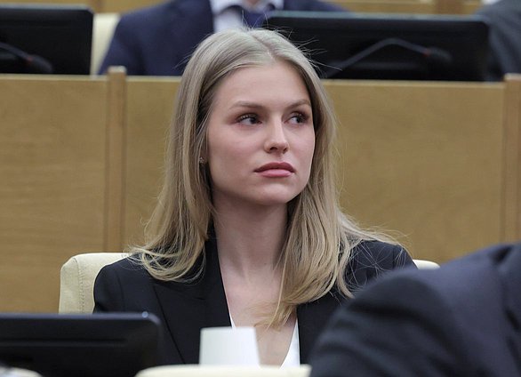 Парламентские слушания на тему «О развитии отраслей легкой промышленности в РФ»