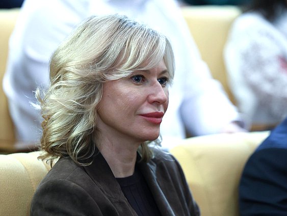 Член фракции «Единая Россия» Екатерина Стенякина
