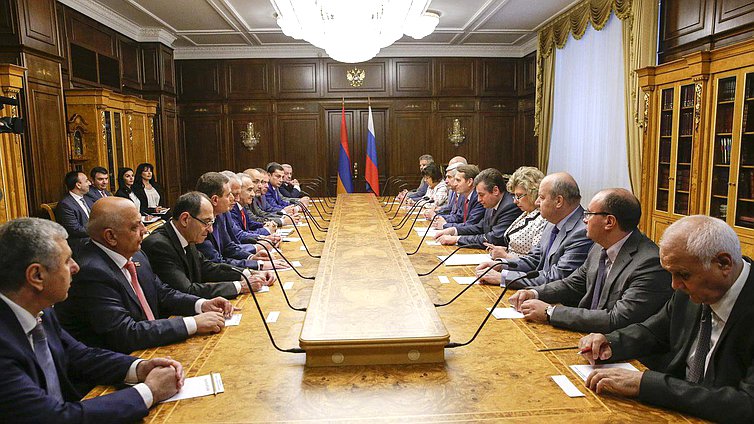    Встреча Председателя Государственной Думы Сергея Нарышкина с Председателем Национального Собрания Республики Армения Галстом Сааксяном. 