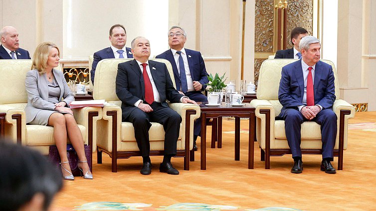  Встреча с Председателем Китайской Народной Республики, Генеральным секретарем Центрального Комитета Коммунистической партии Китая Си Цзиньпином.