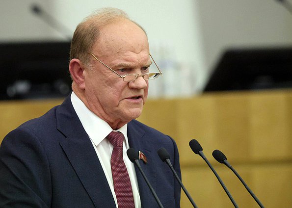 Руководитель фракции КПРФ Геннадий Зюганов