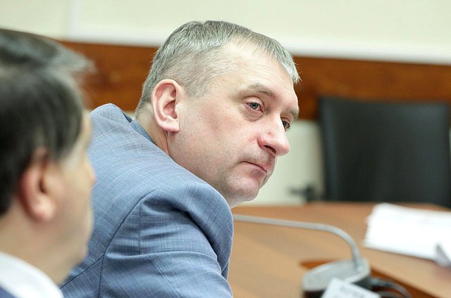 Член Комитета по энергетике Григорий Шилкин