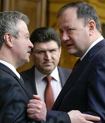 Встреча Председателя Государственной Думы Федерального Собрания Российской Федерации С.Е. Нарышкина с председателем Болгарской социалистической партии М. Миковым.
