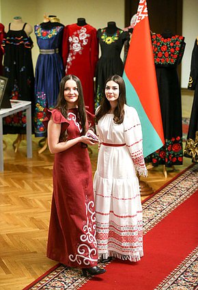 Открытие выставки «Молодежь Союзного государства: великолепие творческого наследия Беларуси и России»