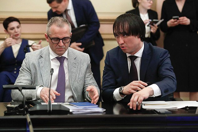 Reunión del Jefe de la Duma Estatal, Vyacheslav Volodin, con el Presidente de la Asamblea Nacional del Poder Popular y del Consejo de Estado de la República de Cuba, Esteban Lazo Hernández