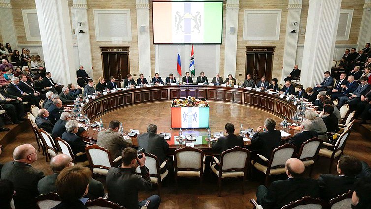 Рабочая поездка Председателя Государственной Думы Сергея Нарышкина в Сибирский федеральный округ. Встреча с историками субъектов РФ, входящих в СФО.