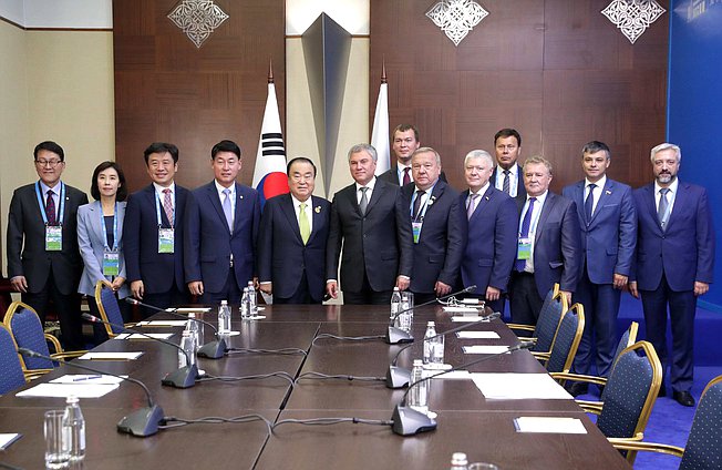 Meeting of Chairman of the State Duma Viacheslav Volodin and Chairman of the National Assembly of the Republic of Korea Moon Hee-sang