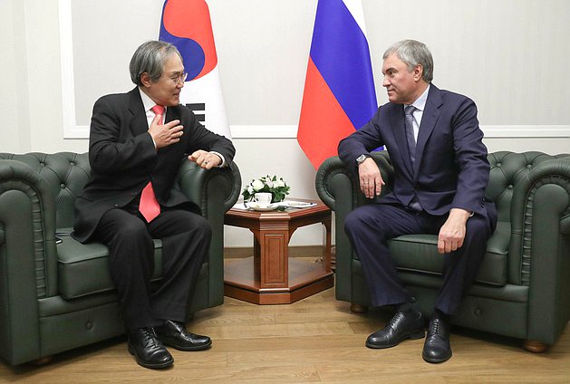 Chairman of the State Duma Viacheslav Volodin and Special Envoy of the President of the Republic of Korea Woo Yoon-keun