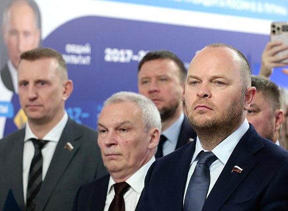 Заместители Председателя Комитета по транспорту и развитию транспортной инфраструктуры Юрий Григорьев и Антон Цветков